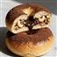 坚果流心巧克力面包