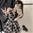 甜辣妹V领黑白格子挂脖连衣裙女夏季小个子a字裙收腰显瘦无袖短裙