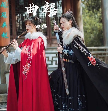 龙七·影 清水溪汉初原创 刺绣汉服斗篷带毛领大摆帅气披风情侣款