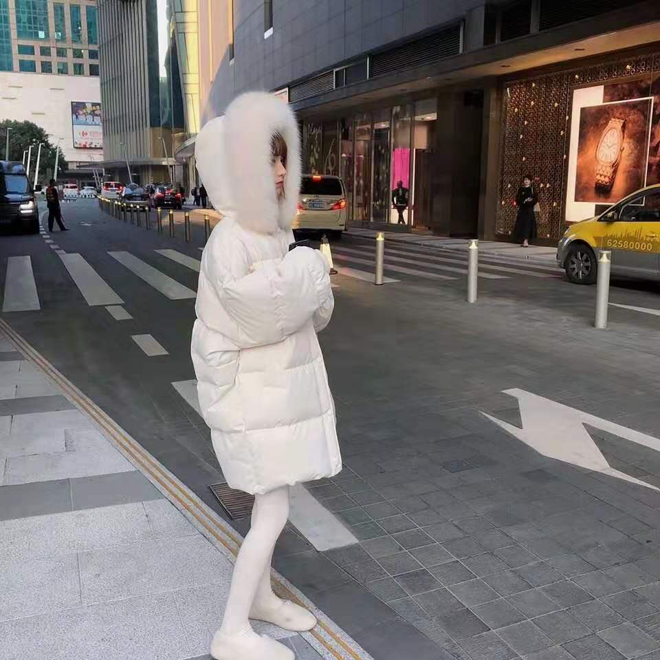 白色中长款白鸭绒连帽羽绒服2019时尚新款