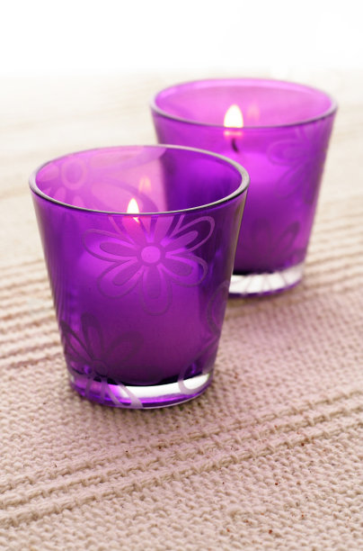 雕花镂空香薰杯